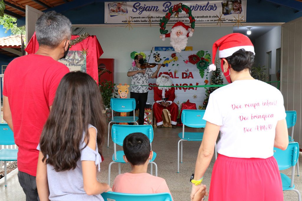 CEI Professora “Lilian Márcia Dias” realiza projeto “Natal da Esperança”  trabalhando amor e solidariedade com as mais de 180 crianças – Prefeitura  Três Lagoas