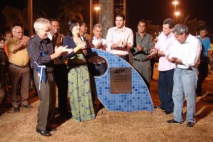 1022-revitalizacao-da-praca-da-bandeira-e-inaugurada-com-festa