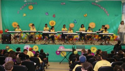 10556-alunos-do-crase-participam-do-1-festival-da-primavera