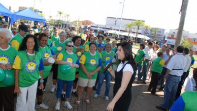 10564-simone-anuncia-clinica-do-idoso