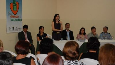 10738-simone-participa-do-lancamento-do-projeto-meu-coracao-e-voluntario