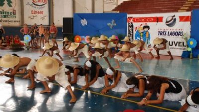 10786-festival-de-danca-apresenta-trabalho-de-alunos