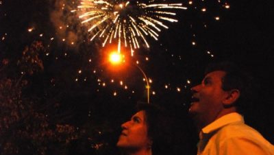 10905-tradicional-festa-de-reveillon-reune-milhares-de-pessoas-na-lagoa-maior