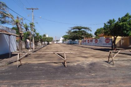 1095-rua-do-colinos-e-recapeada-pela-prefeitura