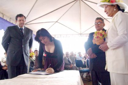 1116-casamento-comunitario-regulariza-situacao-de-311-casais