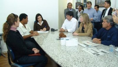 1119-metalfrio-recebe-escritura-definitiva-de-area-no-distrito-industrial