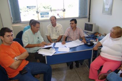 1131-semap-seleciona-interessados-em-criar-bicho-da-seda
