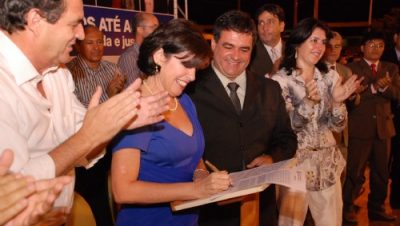 11373-simone-tebet-renuncia-cargo-de-prefeita-e-marcia-moura-assume