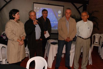 12117-prefeita-participa-do-lancamento-da-33-expotres