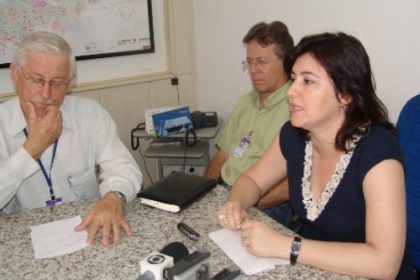 1232-prefeita-concede-coletiva-sobre-prisao-de-servidor