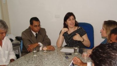 1279-simone-anuncia-antecipacao-do-13-aos-servidores-e-mais-empregos-com-a-vinda-da-ip-e-vcp