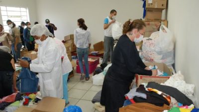 12908-secretaria-de-assistencia-social-encerra-campanha-do-agasalho-2010