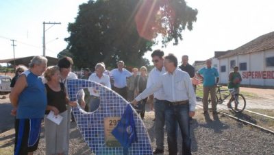 12927-marcia-moura-entrega-asfalto-do-bairro-santa-terezinha