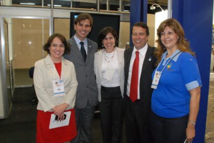 13051-prefeita-participa-da-abertura-oficial-da-feira-do-empreendedor