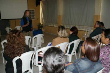 13087-programa-dst-aids-realiza-capacitacao-sobre-reducao-de-danos-do-uso-de-drogas