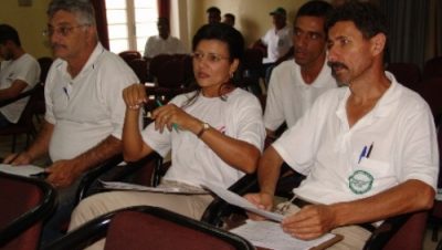 1312-saude-capacita-agentes-de-endemias-para-o-combate-a-dengue