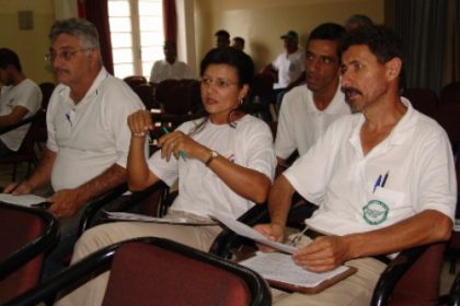 1312-saude-capacita-agentes-de-endemias-para-o-combate-a-dengue