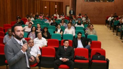 13135-assessor-tecnico-do-municipio-ministra-palestra-em-campo-grande