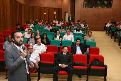 13135-assessor-tecnico-do-municipio-ministra-palestra-em-campo-grande