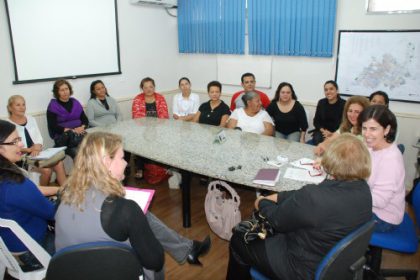 13277-prefeita-empossa-membros-do-conselho-municipal-de-assistencia-social