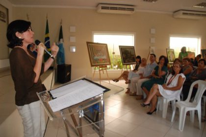 13303-prefeita-participa-da-abertura-de-exposicao-cultural-no-sinted
