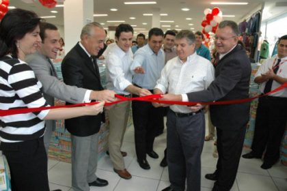 1335-prefeita-participa-de-inauguracao-da-loja-seller-em-tres-lagoas