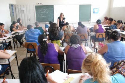 13503-professores-de-tres-lagoas-participam-de-curso-do-sistema-de-ensino-aprende-brasil