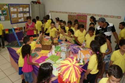 13752-escola-maria-de-lourdes-lopes-encerra-projeto-de-literatura