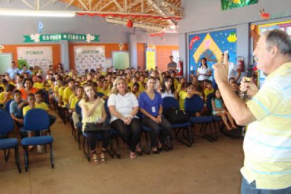 13772-escolas-da-rede-municipal-recebem-seminarios-sobre-os-espacos-educadores-do-pea
