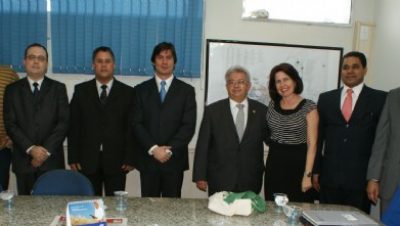 14048-prefeita-recebe-a-visita-do-presidente-do-tribunal-regional-federal-de-sao-paulo