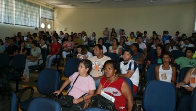 14066-assistencia-realiza-workshop-sobre-inteligencias-multiplas