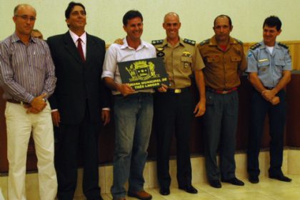 14153-atletas-sao-homenageados-na-camara-municipal