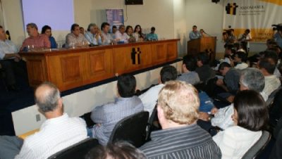 14257-bancada-federal-buscara-apoio-para-socorrer-municipios-do-estado