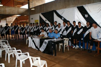 14318-misto-apresenta-novos-jogadores-e-diretoria