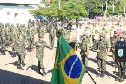 14452-prefeita-participa-da-solenidade-do-dia-do-exercito