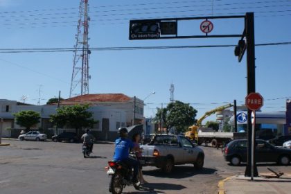 14485-novos-semaforos-comecam-a-funcionar-segunda-feira