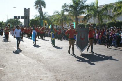 14729-desfile-de-aniversario-da-cidade-promete-novidades