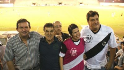 14912-marcia-moura-prestigia-misto-contra-campo-grande