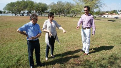 14916-prefeita-avalia-com-secretarios-as-condicoes-do-entorno-da-lagoa-maior