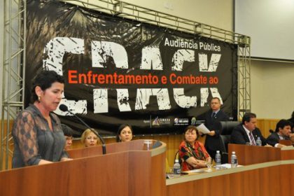14999-audiencia-publica-sobre-drogas-reune-mais-de-500-pessoas