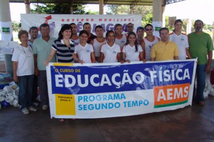 1503-projeto-2-tempo-recebe-material-esportivo