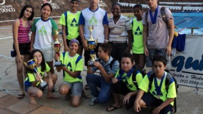 15123-equipe-sejuvel-funlec-participa-de-torneio-de-natacao-na-capital