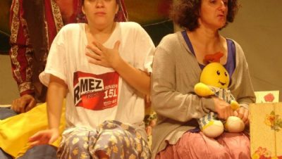 15149-espetaculo-socorro-minha-casa-e-uma-comedia-sera-no-proximo-domingo