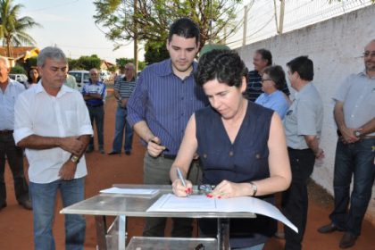 15196-assinada-ordem-de-servico-para-recuperacao-e-reparos-em-escola-no-jardim-maristela