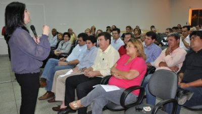 15448-prefeita-prestigia-palestra-da-vice-governadora-simone-tebet