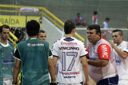 15451-futsal-de-tres-lagoas-vence-na-bahia-time-da-casa-pela-taca-brasil