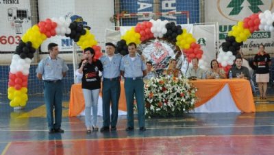 15500-marcia-moura-participa-da-formatura-do-proerd