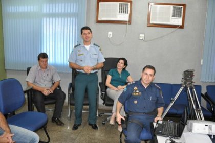 15511-prefeita-acompanha-plano-de-policiamento-de-fim-de-ano