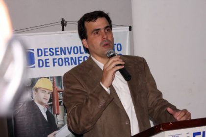 15688-empresas-recebem-certificado-de-qualificacao-de-fornecedores