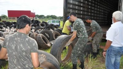 15864-ccz-realiza-primeiro-carregamento-de-pneus-inserviveis-do-ano-de-2012